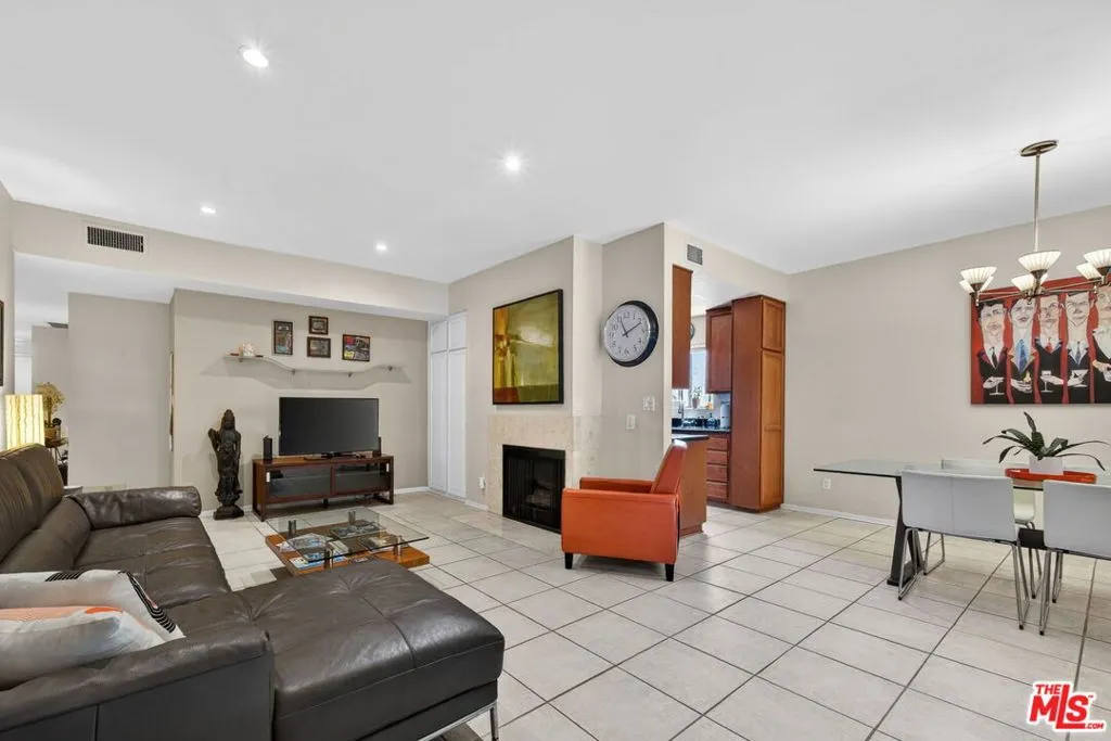 Living/Dining