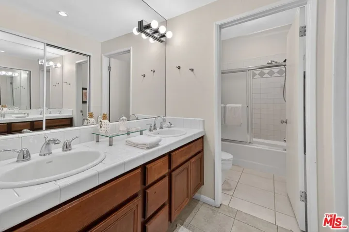 En Suite Bathroom