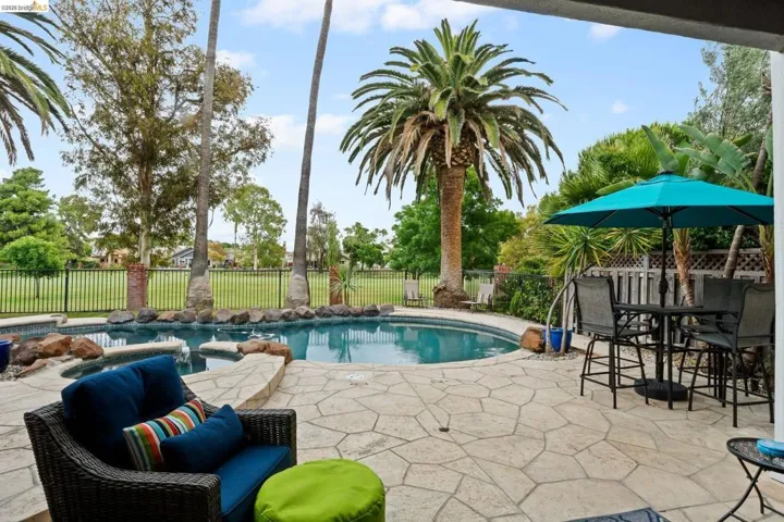 2147 Saint Andrews Ct, Discovery Bay, California 94505