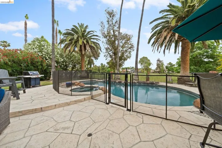 2147 Saint Andrews Ct, Discovery Bay, California 94505