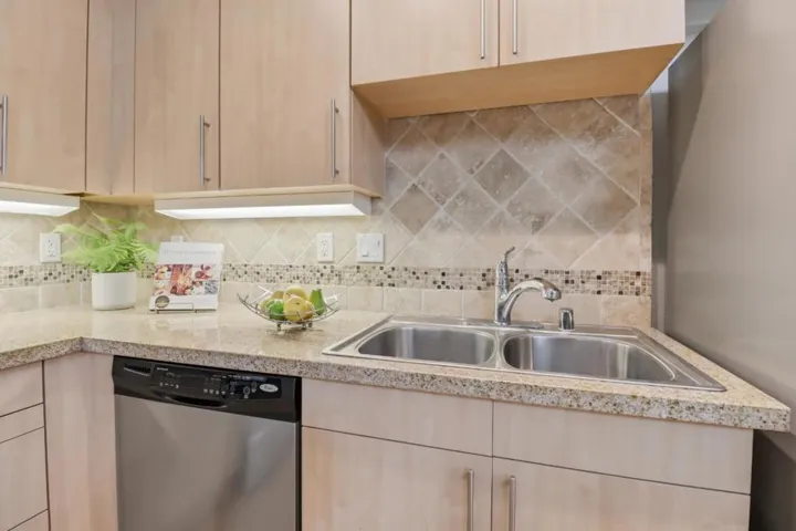 88 Bush Street 2123, San Jose, California 95126