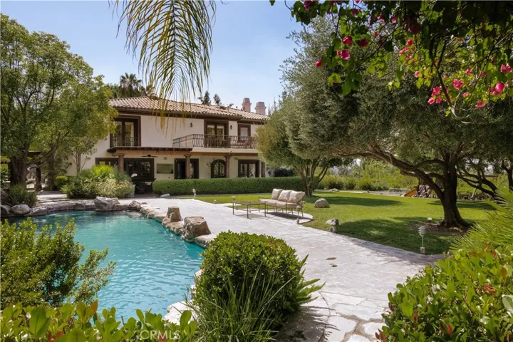 17984 Boris Drive, Encino, California 91316