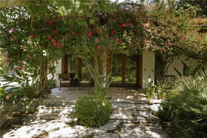 17984 Boris Drive, Encino, California 91316