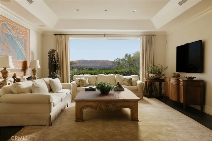 17984 Boris Drive, Encino, California 91316