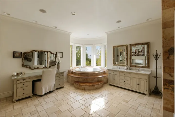 17984 Boris Drive, Encino, California 91316