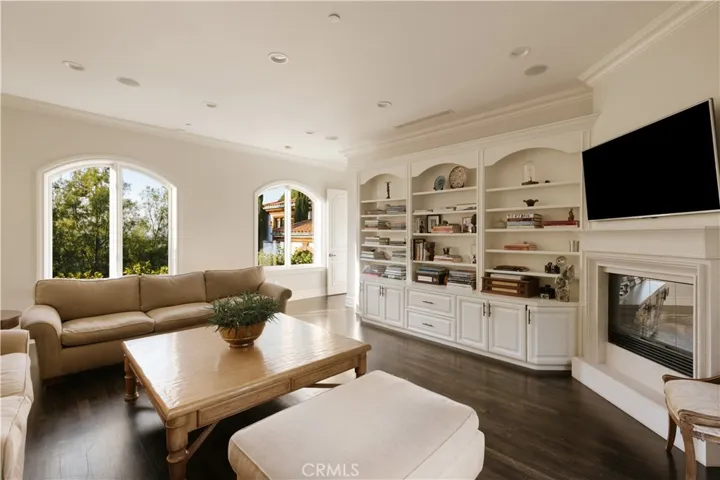 17984 Boris Drive, Encino, California 91316