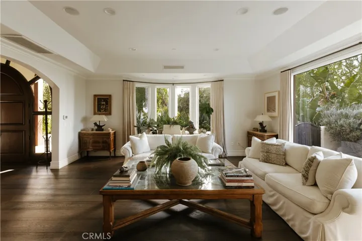 17984 Boris Drive, Encino, California 91316