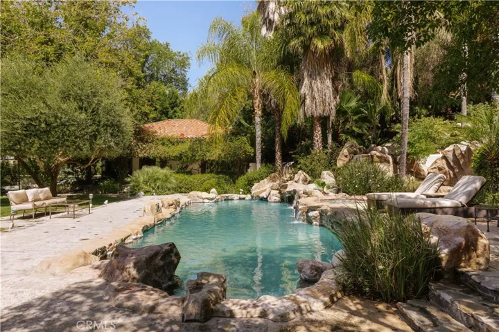 17984 Boris Drive, Encino, California 91316