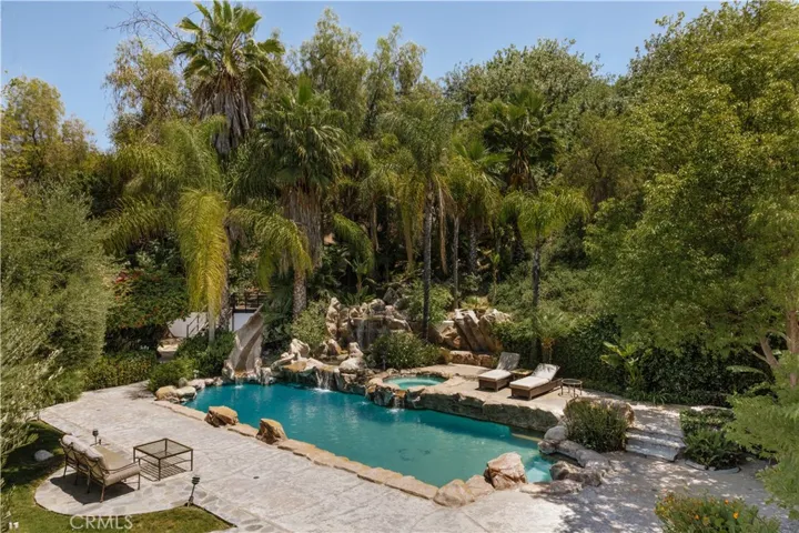 17984 Boris Drive, Encino, California 91316