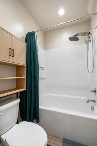 2203 N Laverne, Fresno, California 93727