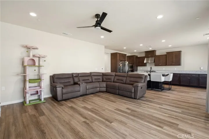 2203 N Laverne, Fresno, California 93727