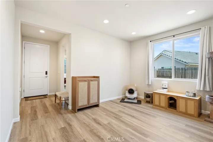 2203 N Laverne, Fresno, California 93727