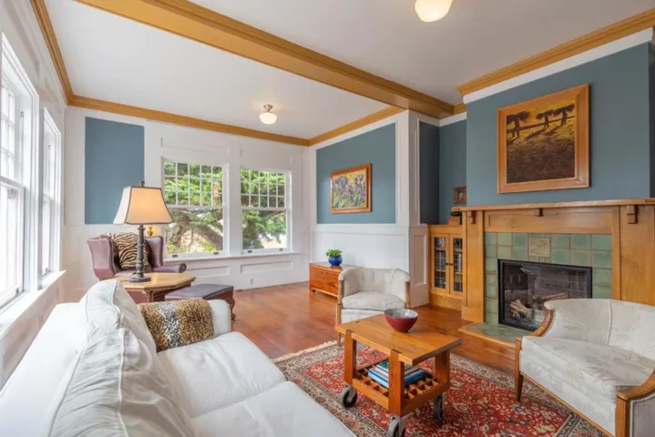 135 5th Street, Pacific Grove, California 93950