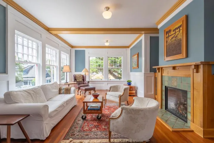 135 5th Street, Pacific Grove, California 93950