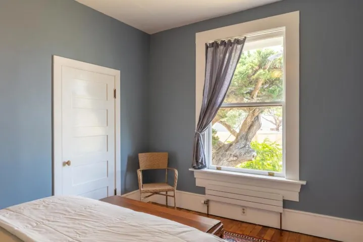 135 5th Street, Pacific Grove, California 93950