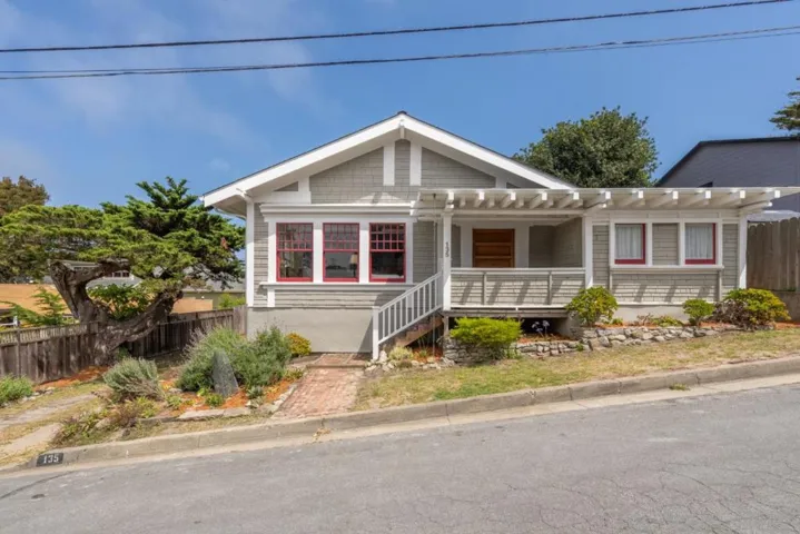 135 5th Street, Pacific Grove, California 93950