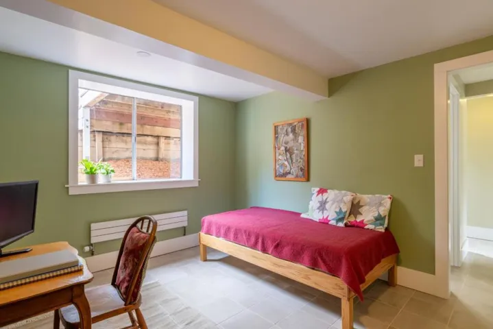 135 5th Street, Pacific Grove, California 93950