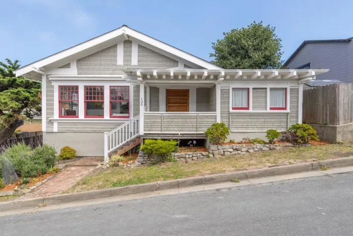 135 5th Street, Pacific Grove, California 93950