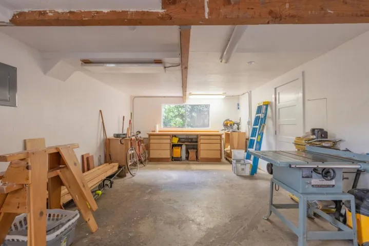 135 5th Street, Pacific Grove, California 93950
