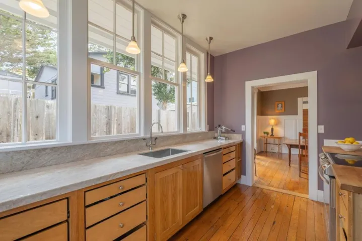 135 5th Street, Pacific Grove, California 93950