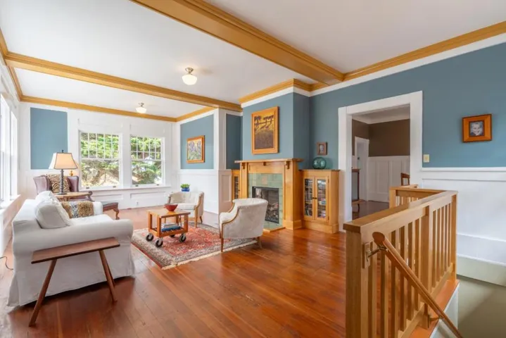 135 5th Street, Pacific Grove, California 93950