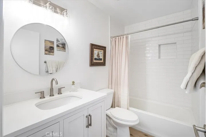 2nd bathroom- completely remodeled