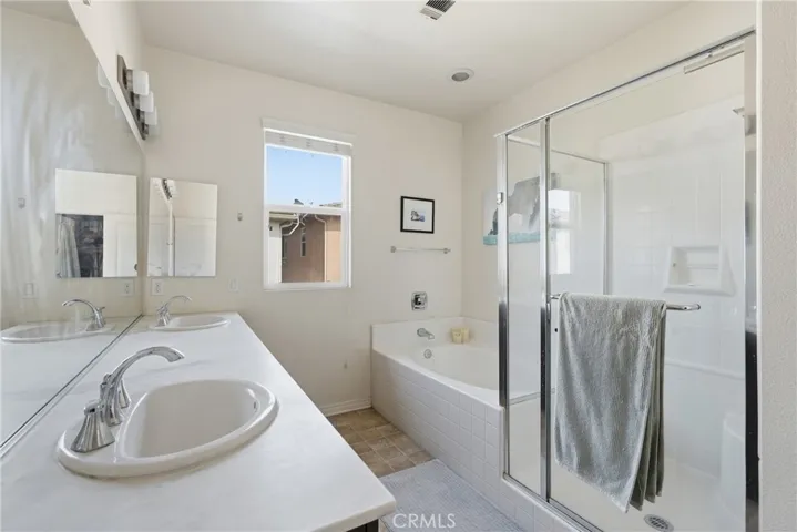 12001 Jackson Square Court, Hawthorne, California 90250