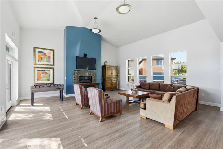 12001 Jackson Square Court, Hawthorne, California 90250