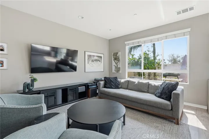 12001 Jackson Square Court, Hawthorne, California 90250
