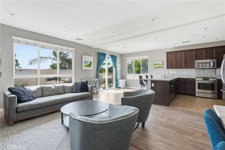 12001 Jackson Square Court, Hawthorne, California 90250