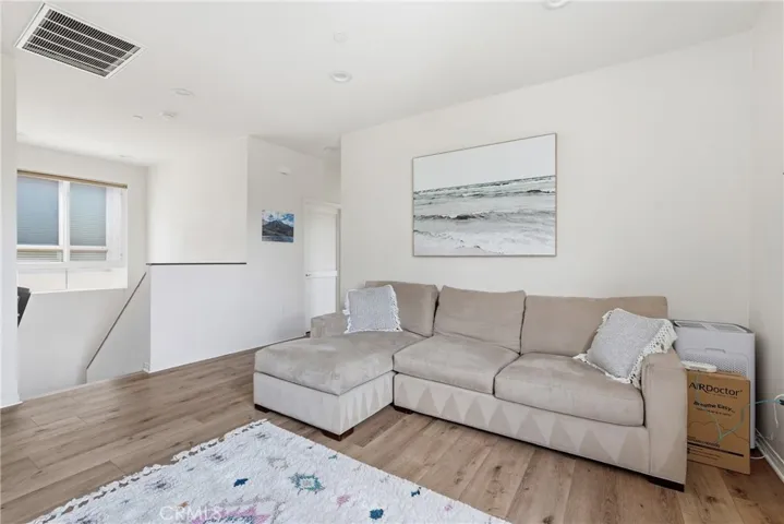 12001 Jackson Square Court, Hawthorne, California 90250