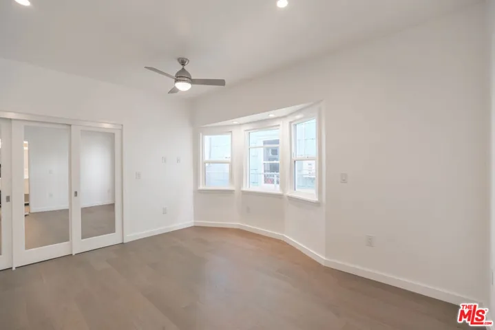 31 Breeze Avenue A, Venice, California 90291