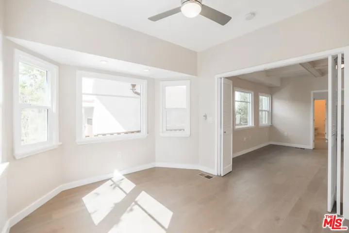 31 Breeze Avenue A, Venice, California 90291