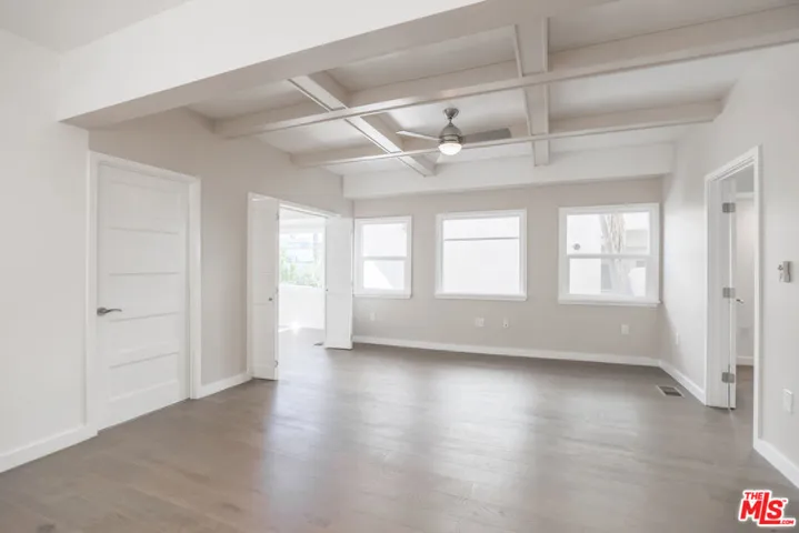 31 Breeze Avenue A, Venice, California 90291