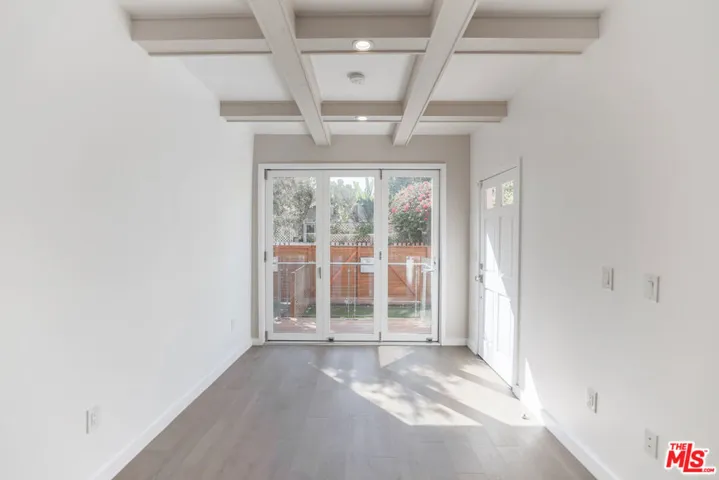 31 Breeze Avenue A, Venice, California 90291