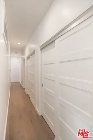 31 Breeze Avenue A, Venice, California 90291