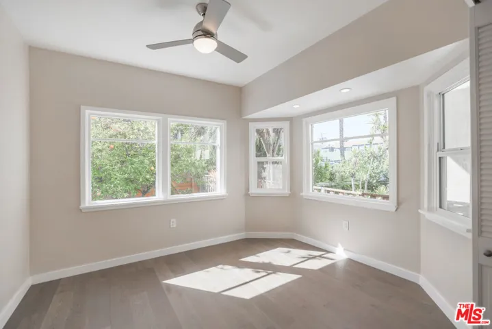 31 Breeze Avenue A, Venice, California 90291
