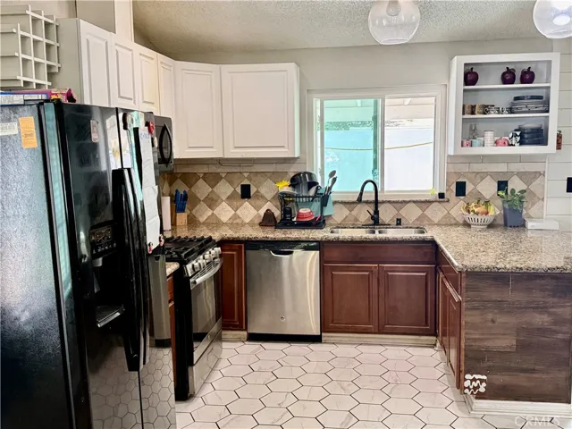 38229 Mentor Court, Palmdale, California 93550