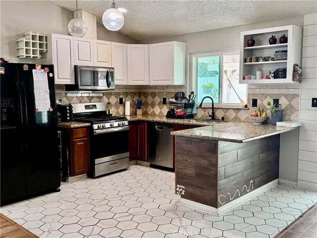 38229 Mentor Court, Palmdale, California 93550