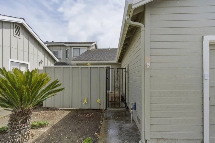 737 Helen Drive, Hollister, California 95023