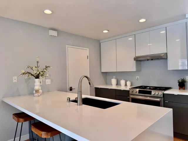 737 Helen Drive, Hollister, California 95023