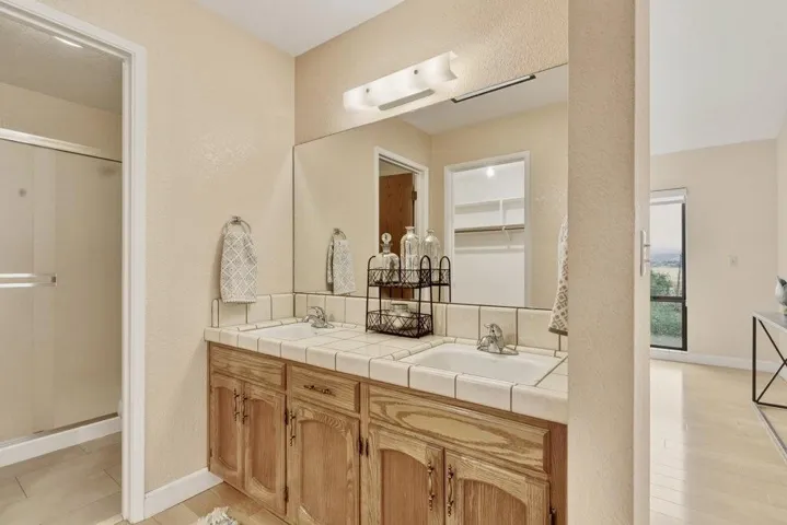 737 Helen Drive, Hollister, California 95023