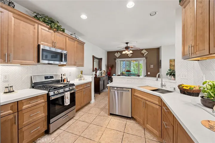 Fully new kitchen