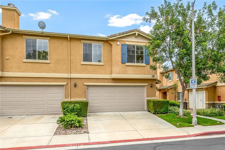 Unit B is the 2 story right-hand end unit