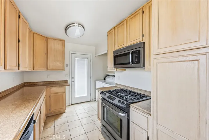 8082 San Heron, Buena Park, California 90620