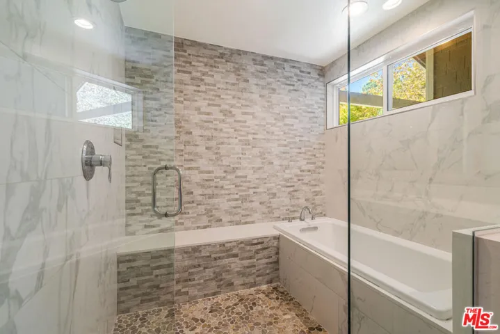 1316 Avenida De Cortez, Pacific Palisades, California 90272