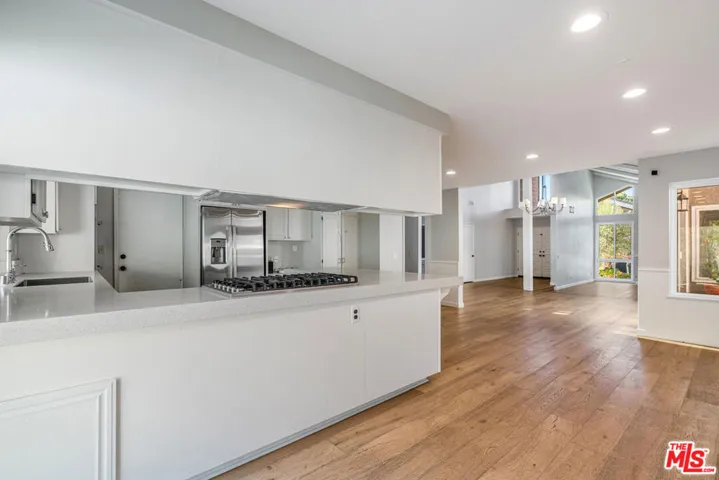 1316 Avenida De Cortez, Pacific Palisades, California 90272