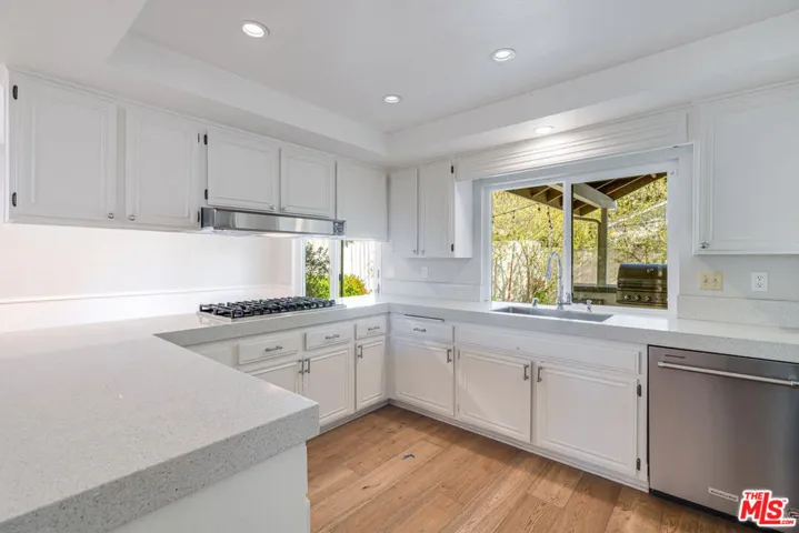 1316 Avenida De Cortez, Pacific Palisades, California 90272