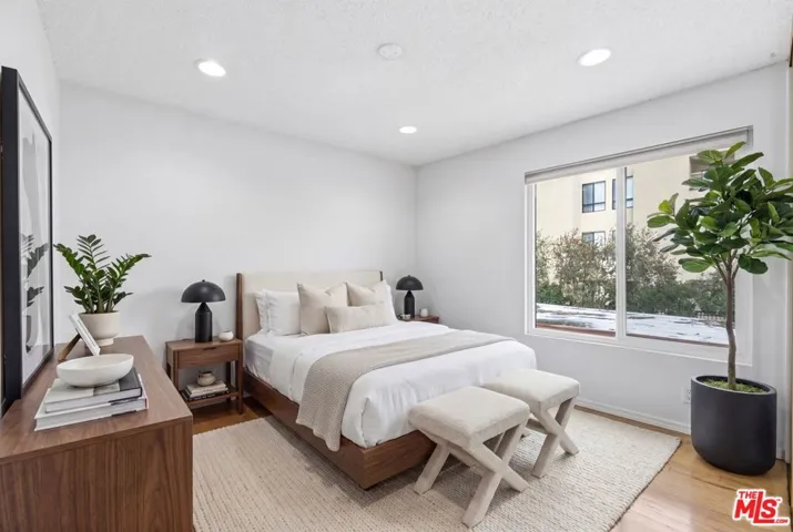 15155 Sherman Way 47, Van Nuys, California 91405