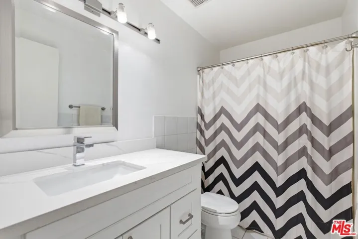 15155 Sherman Way 47, Van Nuys, California 91405